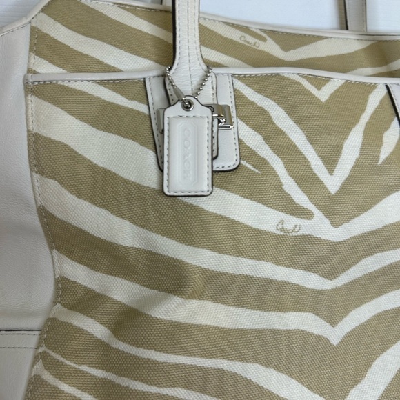Coach Taylor Carryall Zebra Stripe Leather Canvas LG Satchel Tote F27009 summer - Picture 4 of 16